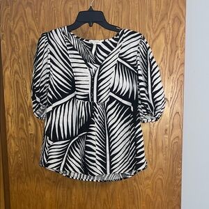 Panama Jack Black and White Leaf Print Blouse